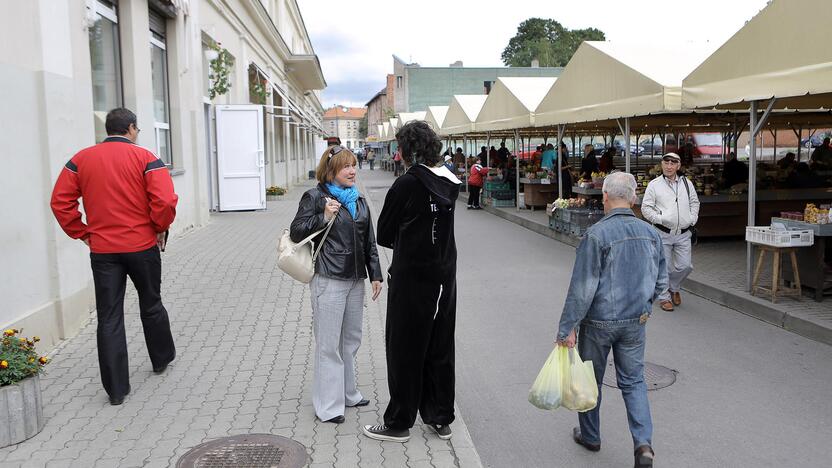 Jaunimo teatras papuošė autobusą