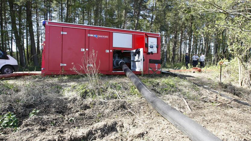 Kuršių nerijos gaisrą sutramdė gausios ugniagesių ir kariškių pajėgos