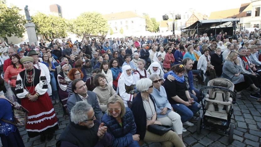 Uostamiestyje prasidėjo festivalis „Lauksnos“