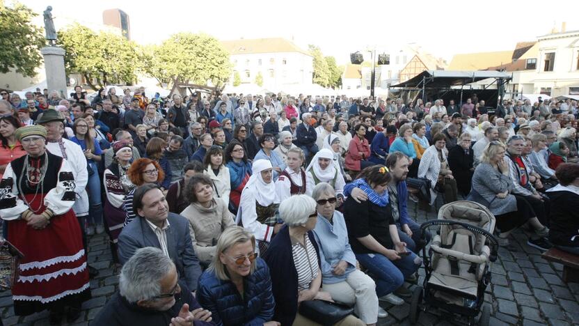 Uostamiestyje prasidėjo festivalis „Lauksnos“