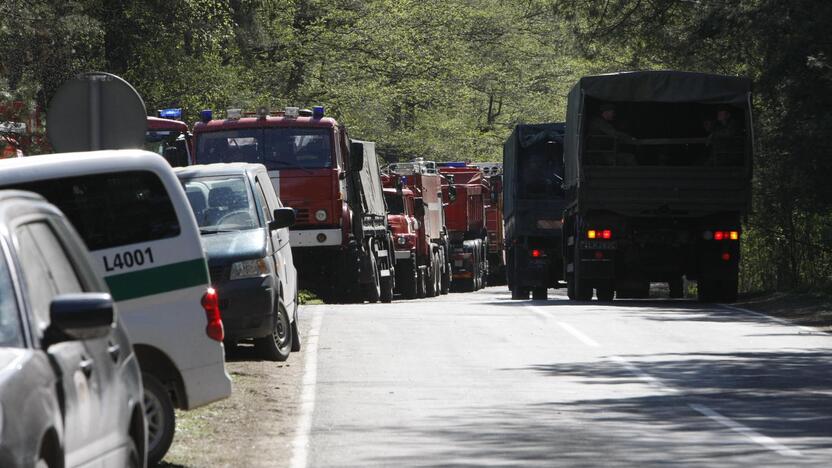 Kuršių nerijos gaisrą sutramdė gausios ugniagesių ir kariškių pajėgos