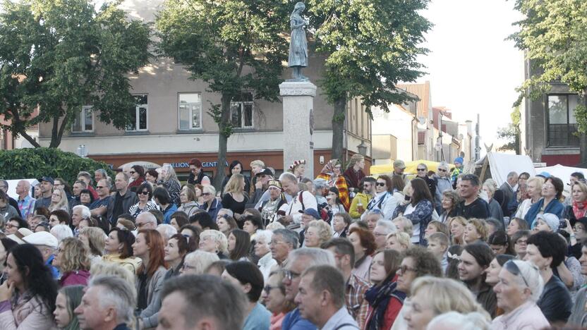 Uostamiestyje prasidėjo festivalis „Lauksnos“