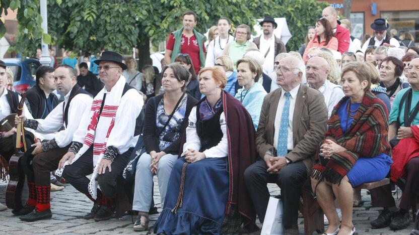 Uostamiestyje prasidėjo festivalis „Lauksnos“