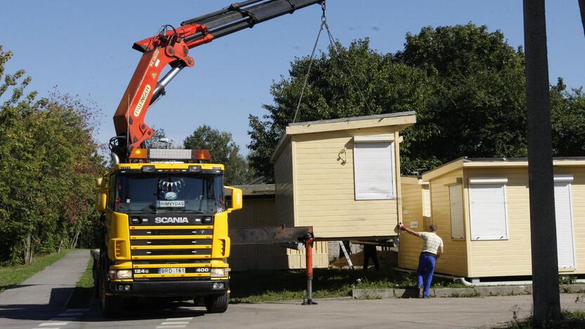 Atšilo, o paplūdimiuose nebeliko gelbėtojų postų