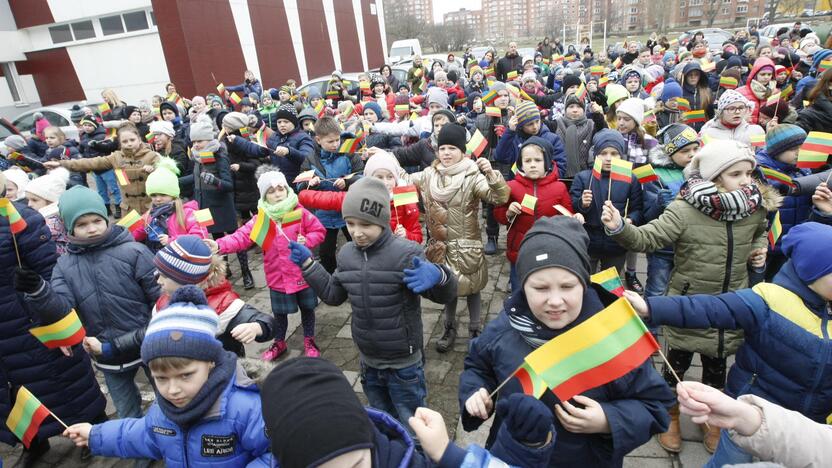 Mažieji patriotai jau atšventė Nepriklausomybės dieną