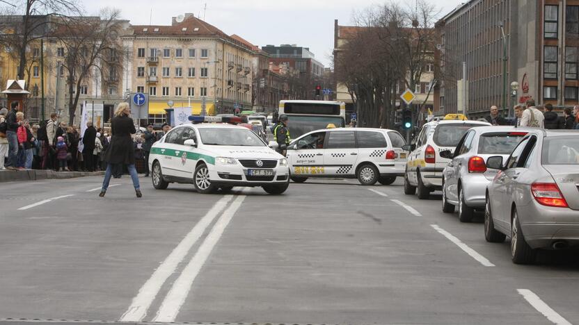 Klaipėdos tikintieji ėjo Kryžiaus kelią