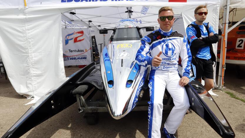 Kaune startavo F-2 pasaulio čempionatas