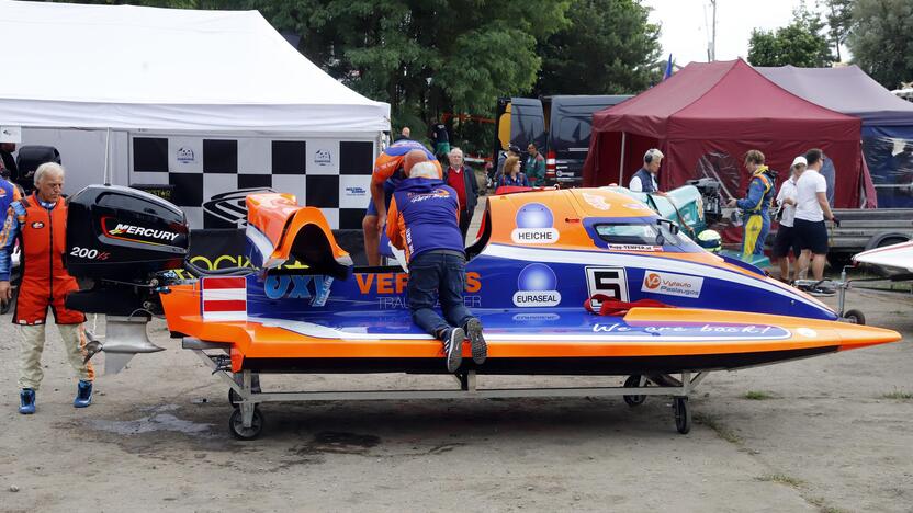 Kaune startavo F-2 pasaulio čempionatas