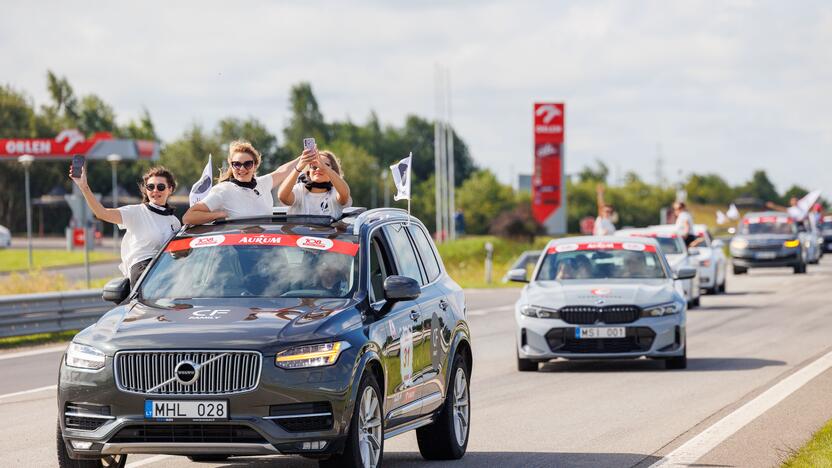 „108 km Moterų iššūkio“ lenktynių startas