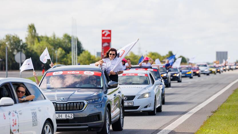 „108 km Moterų iššūkio“ lenktynių startas