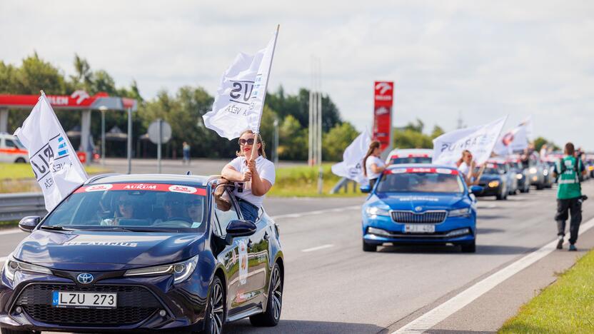 „108 km Moterų iššūkio“ lenktynių startas