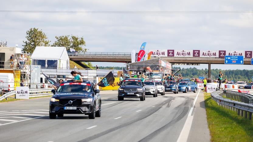 „108 km Moterų iššūkio“ lenktynių startas