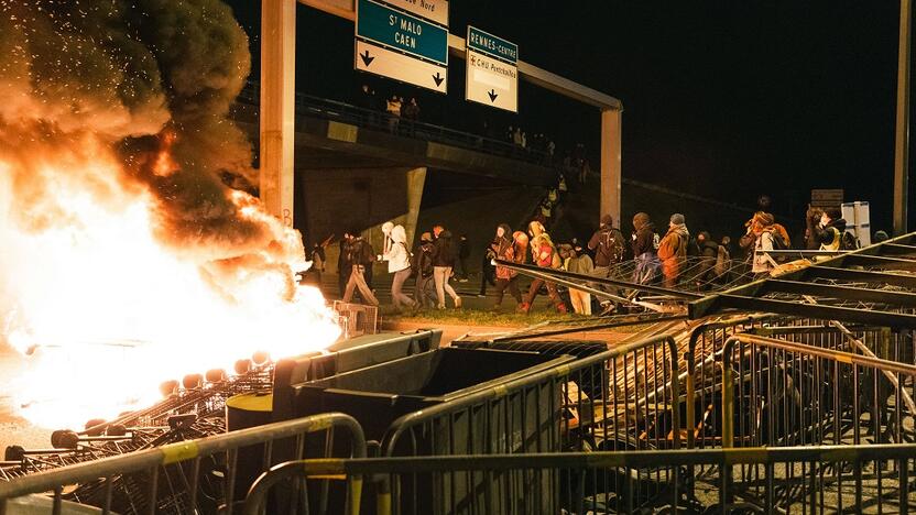 Studentų protestas dėl pensinio amžiaus didinimo, 2023 m. kovo 6-7 d.