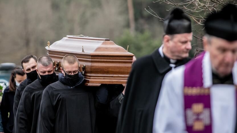 Amžinojo poilsio išlydėtas J. Mačiulis