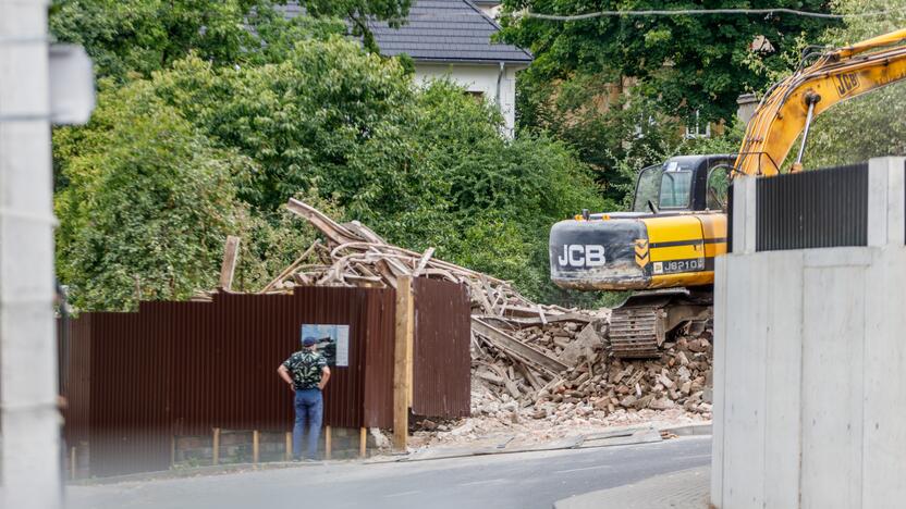 Vaižganto gatvėje nugriautas namas