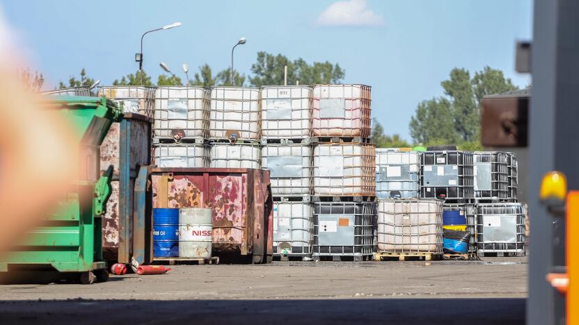 Spaudos konferencija apie gaisrą įmonėje „Žalvaris“