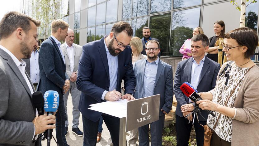 Transporto dalinimosi paslaugų teikėjai sutarė glaudžiau bendradarbiauti