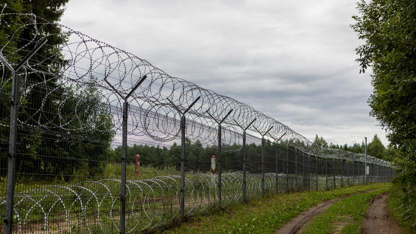 Švenčionių rajone vykdomo fizinio barjero statybos