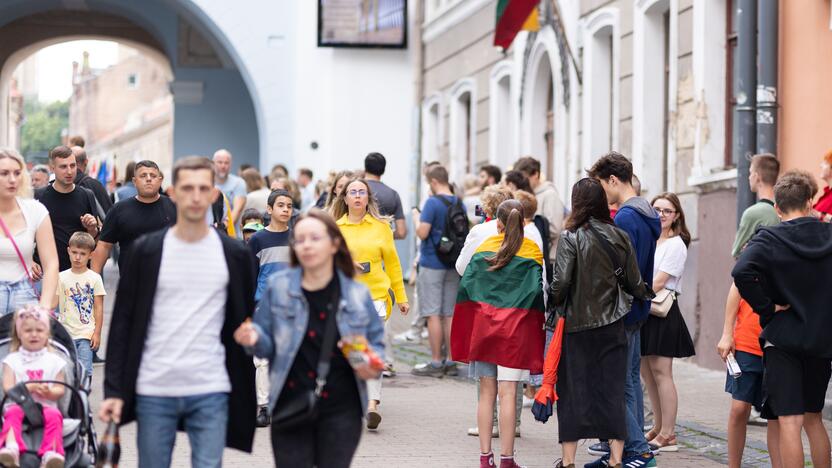 Triumfo eisena  nuo Aušros vartų iki Valdovų rūmų 