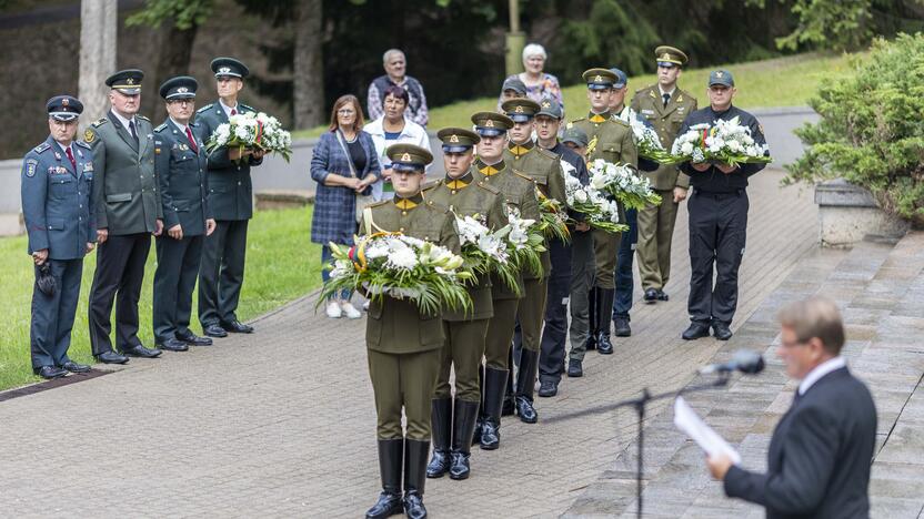 Medininkų žudynių pagerbimo ceremonija Antakalnio kapinėse