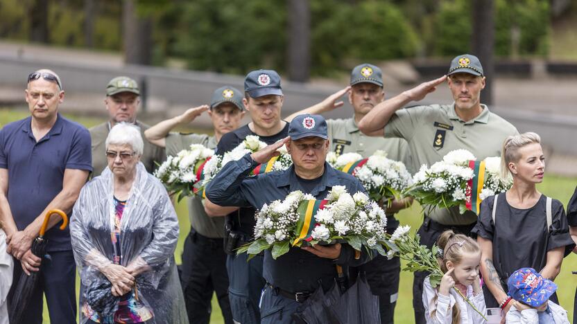 Medininkų žudynių pagerbimo ceremonija Antakalnio kapinėse