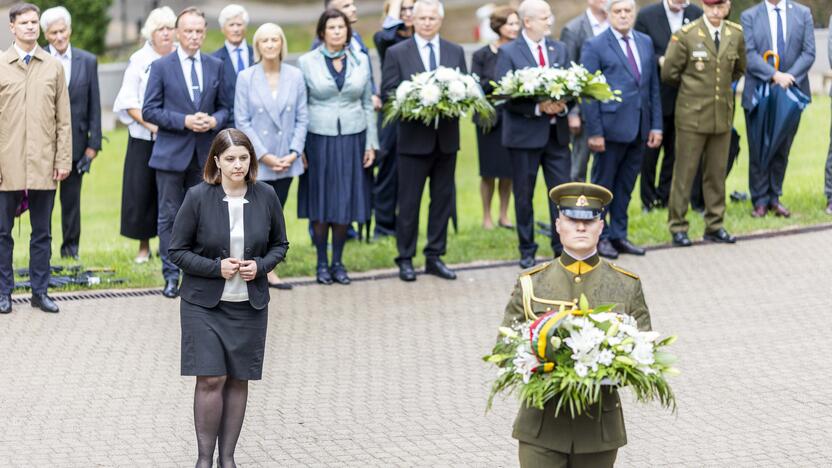 Medininkų žudynių pagerbimo ceremonija Antakalnio kapinėse