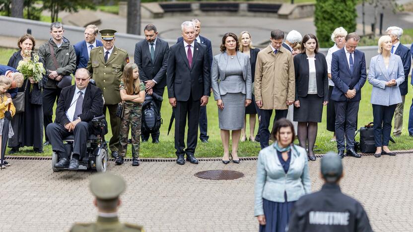 Medininkų žudynių pagerbimo ceremonija Antakalnio kapinėse