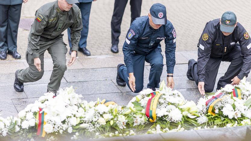 Medininkų žudynių pagerbimo ceremonija Antakalnio kapinėse