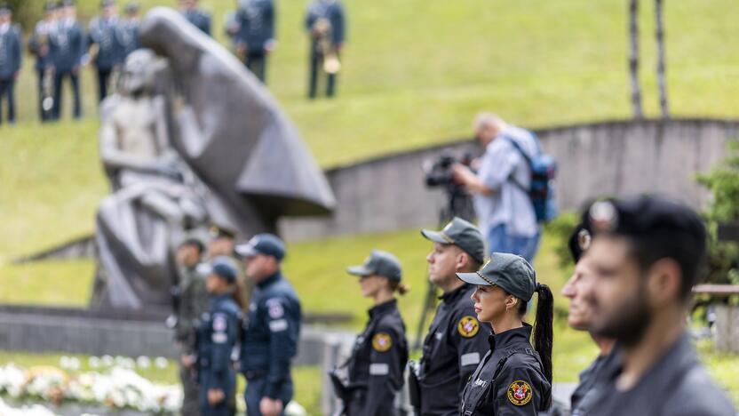 Medininkų žudynių pagerbimo ceremonija Antakalnio kapinėse