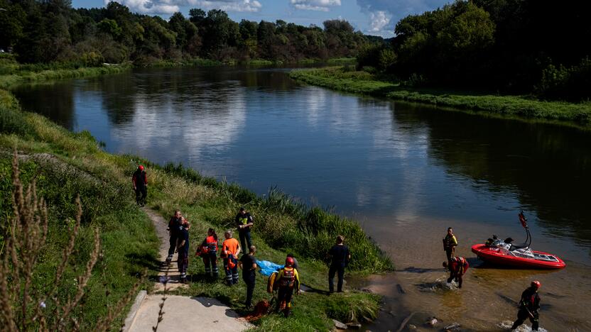  Vilniuje, Neryje, gelbėtojams nepavyko išgelbėti dviejų mažylių