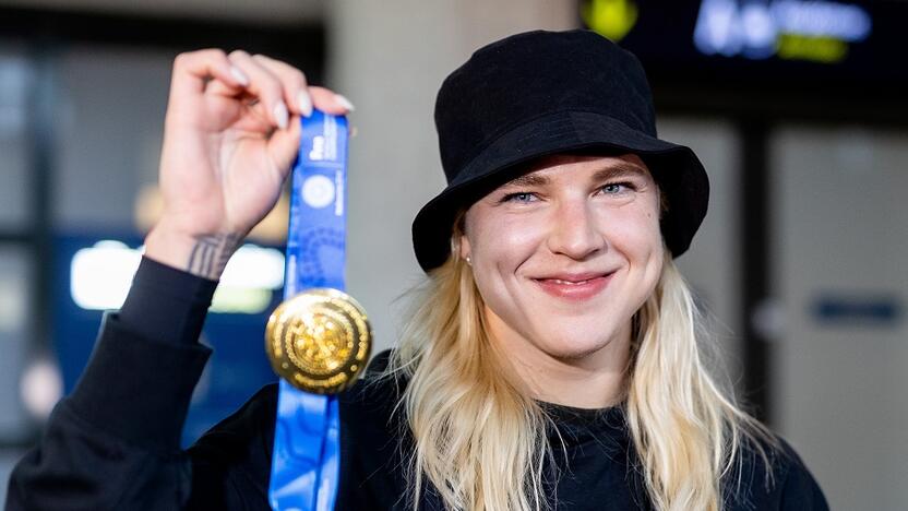 Karjera: pernai R. Meilutytė tapo pasaulio ir Europos čempione.  