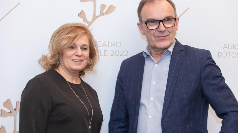 Nacionaliniame Kauno dramos teatre išdalintos „Auksinės teatro rūtos šakelės“