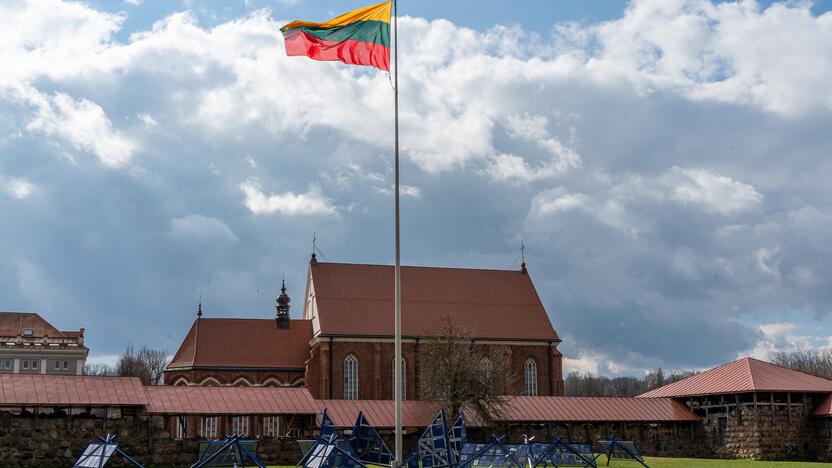 20 metų – kartu su NATO (vėliavos pakėlimas Kaune)