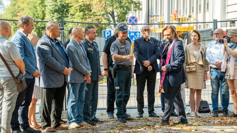 Policijos obelisko kapsulės įkasimo ceremonija