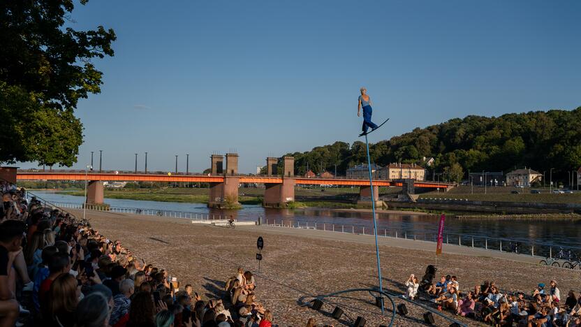 ConTempo 2024 | BLEU TENACE Rhizome / Chloé Moglia (Prancūzija)