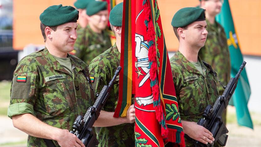 Sausumos pajėgų vado pareigų perdavimo ceremonija