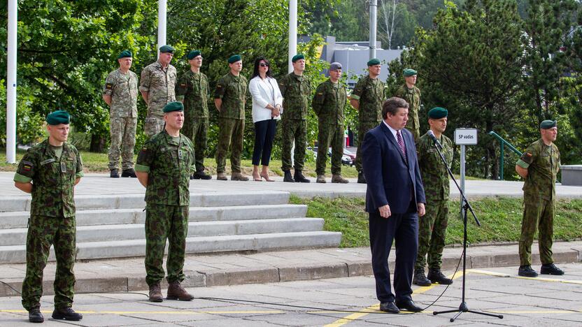 Sausumos pajėgų vado pareigų perdavimo ceremonija