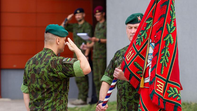 Sausumos pajėgų vado pareigų perdavimo ceremonija