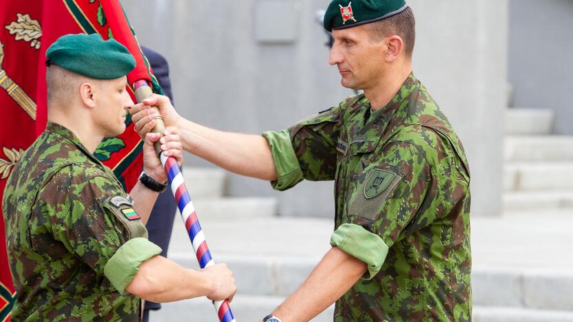 Sausumos pajėgų vado pareigų perdavimo ceremonija