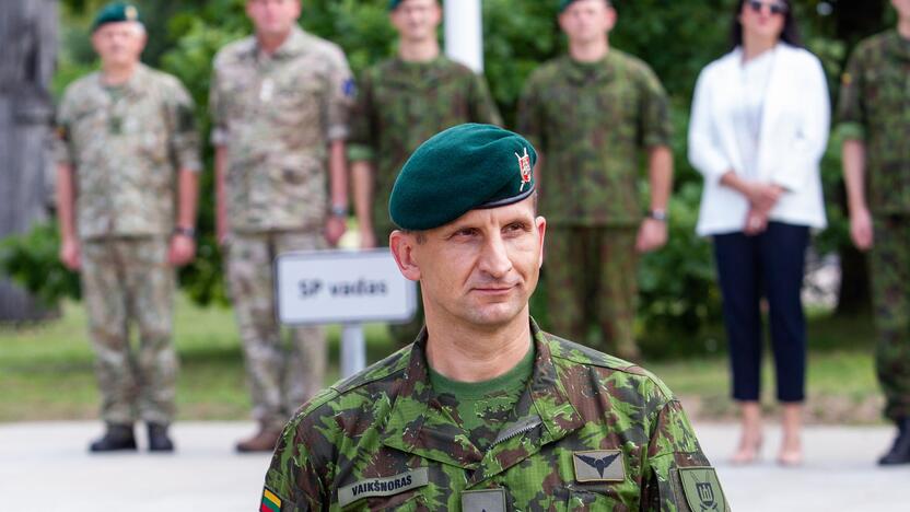 Sausumos pajėgų vado pareigų perdavimo ceremonija