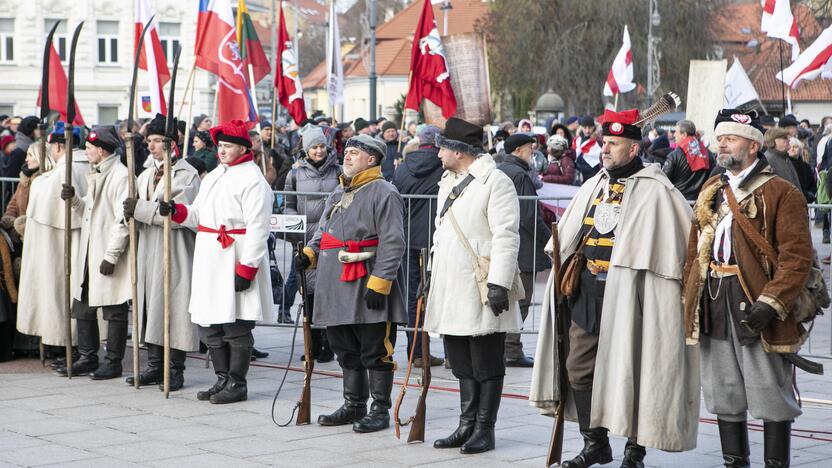 Iškilmingos sukilimo vadų laidotuvės