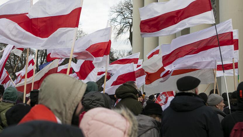 Iškilmingos sukilimo vadų laidotuvės