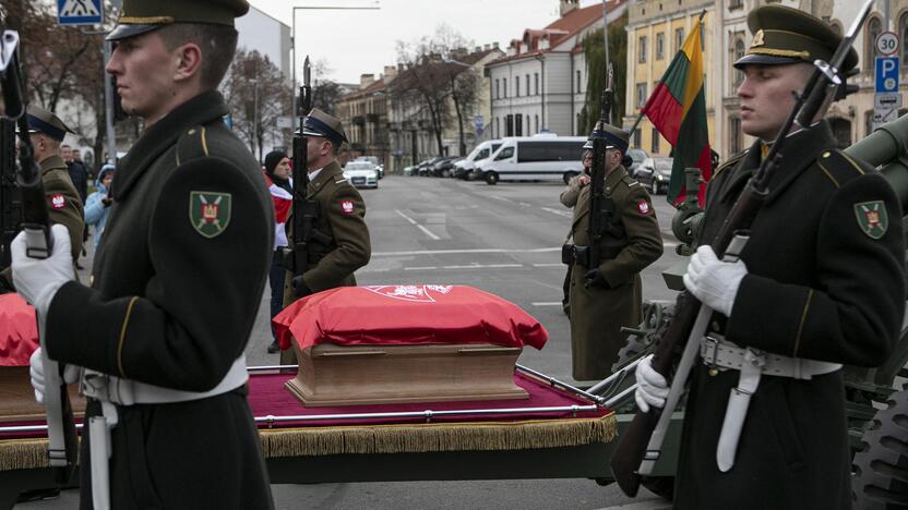 Iškilmingos sukilimo vadų laidotuvės