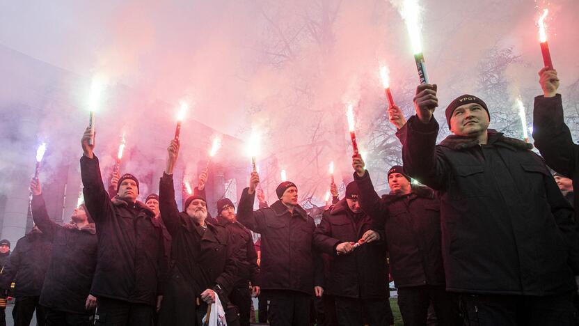 Pareigūnų protestas prie Seimo