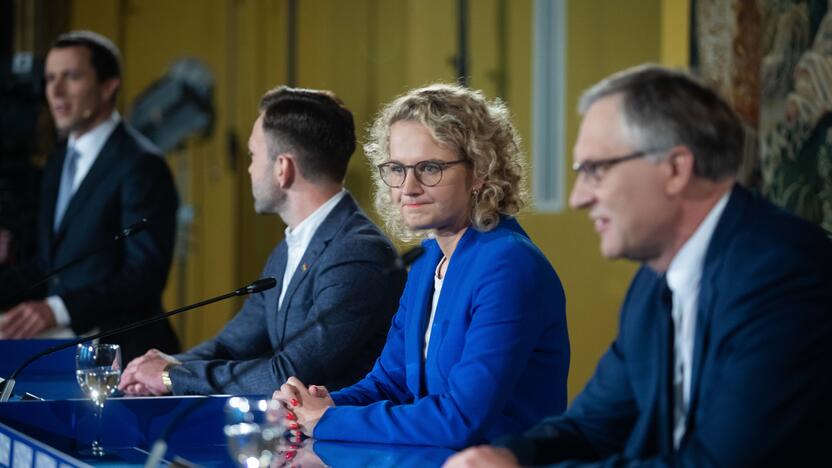 Partijų spaudos konferencijos