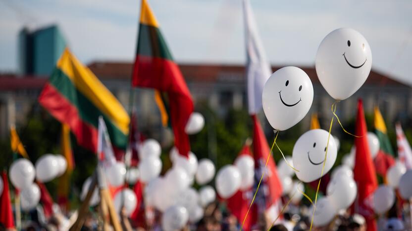 Šeimų maršo protestas prie Seimo