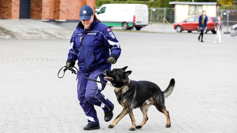 Policijos kinologų daugiakovės pirmenybių apdovanojimai