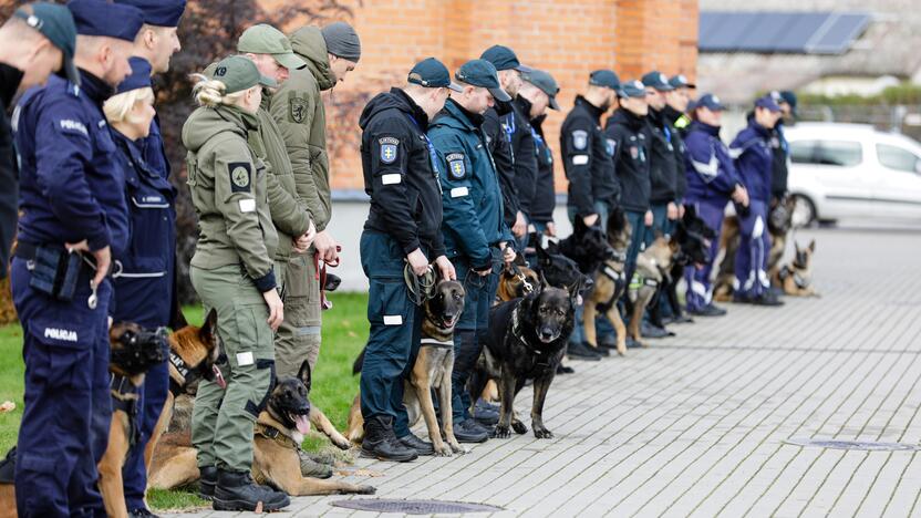 Policijos kinologų daugiakovės pirmenybių apdovanojimai