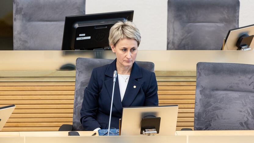 Seimas susirinko į neeilinę sesiją