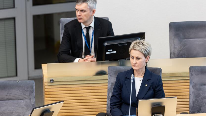 Seimas susirinko į neeilinę sesiją